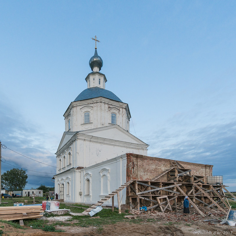 Храм в зайцево одинцовский. Храм Василия Великого в Зайцево. Село Зайцево Одинцовский район храм Василия Великого. Церковь Василия Великого в Кистыше. Храм Василия Великого в Белозерске.