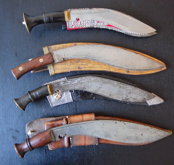 Старинные ножи кукри