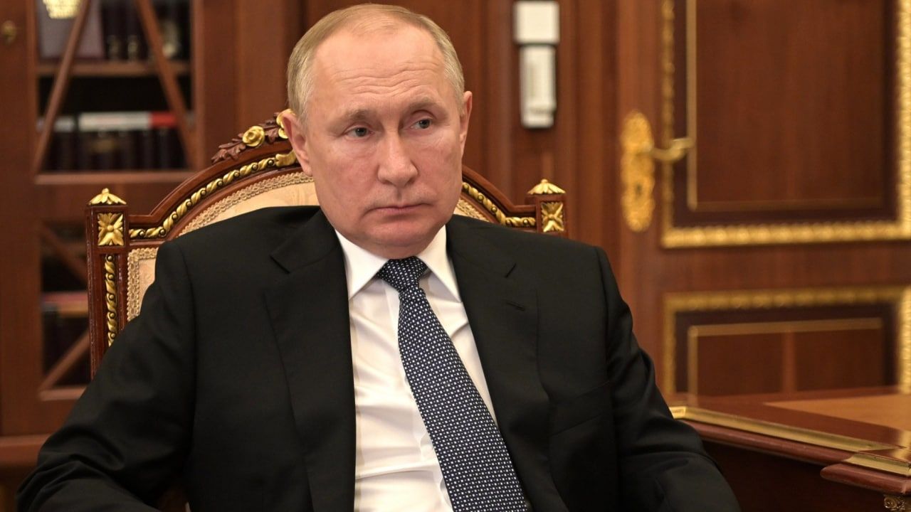 Путин подписал закон для имущественной поддержки самозанятых Общество