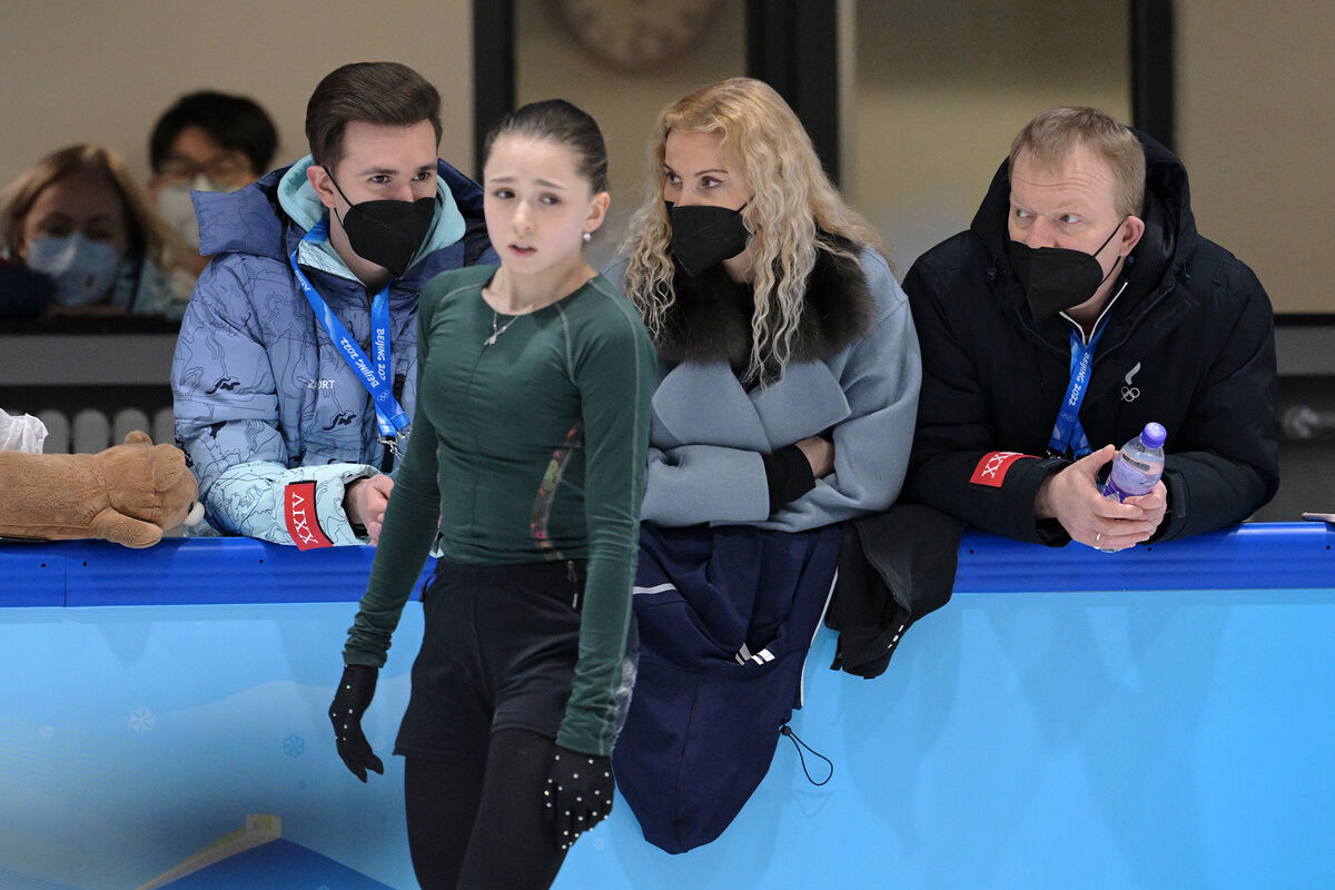 Навка заявила, что Валиева может участвовать в шоу без ограничений