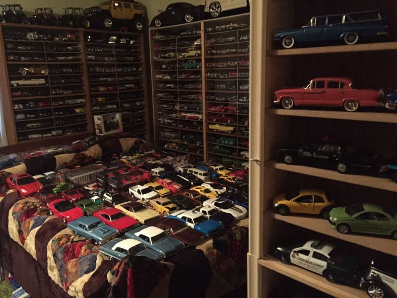 Американец завещал церкви свой дом, в котором нашли 30 тысяч игрушечных машинок коллекция, коллекция авто, моделизм