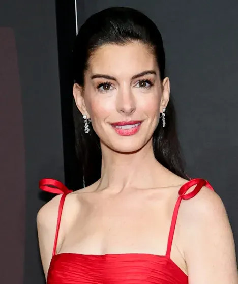 Энн Хэтэуэй