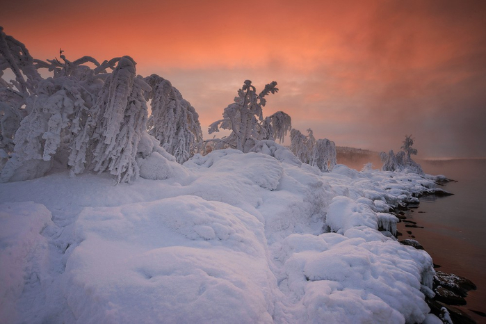 Морозные зимние пейзажи на снимках Романа Горячего и стихи русских поэтов-классиков о зиме! 