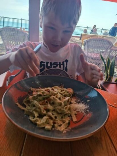 Чем кормить детей чтобы они не болели, не толстели и хорошо учились