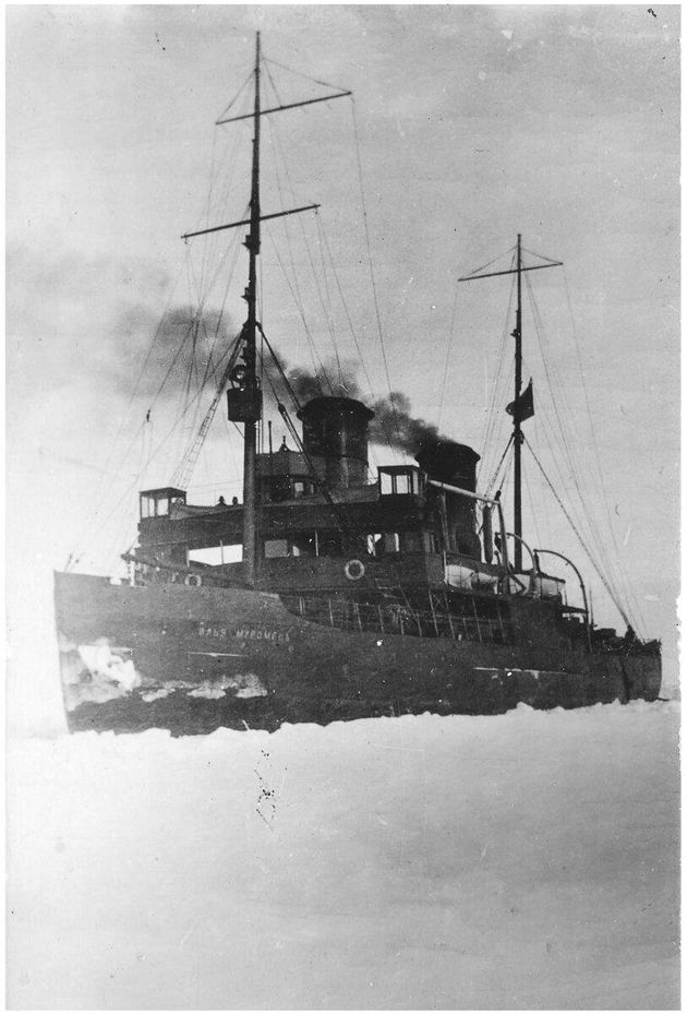 Вспомогательный ледокол "Илья Муромец". Год постройки - 1915.