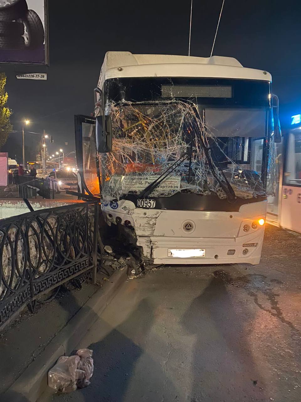 Дтп ростов. Авария с автобусом в Кировской области. Ситуация в автобусе.