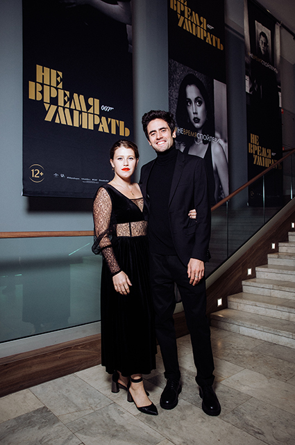 Агата Муцениеце, Виктория Дайнеко, Варвара Шмыкова и другие на премьере фильма "Не время умирать" в Москве Светская жизнь