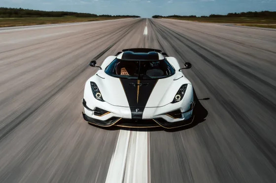 В Москве заметили Koenigsegg Regera за 3 миллиона долларов — это 1782-сильный эксклюзив, выпущенный в количестве 85 штук