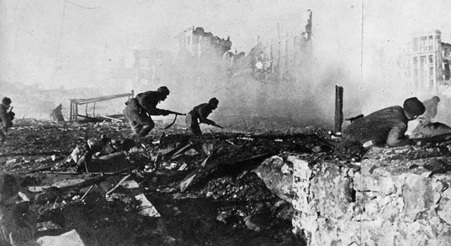 Хроники Второй мировой войны: Восточноевропейский фронт Хроники Второй мировой войны: Восточноевропейский фронт история