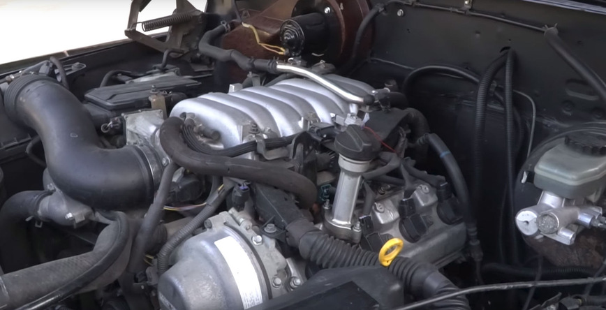 В Томске построили крутой пикап ГАЗ-52 на раме Toyota Crown с 300-сильным 3UZ V8 В Томске построили крутой пикап ГАЗ-52 на раме Toyota Crown с 300-сильным 3UZ V8