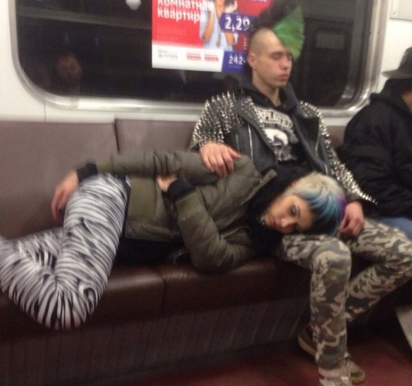 Модники и чудаки из метро Модники и чудаки из метро позитив,смешные картинки,юмор