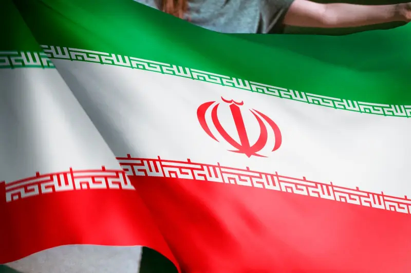 FT: США и Евросоюз оказывают негласное давление на Иран, чтобы он «сдерживался» после атаки