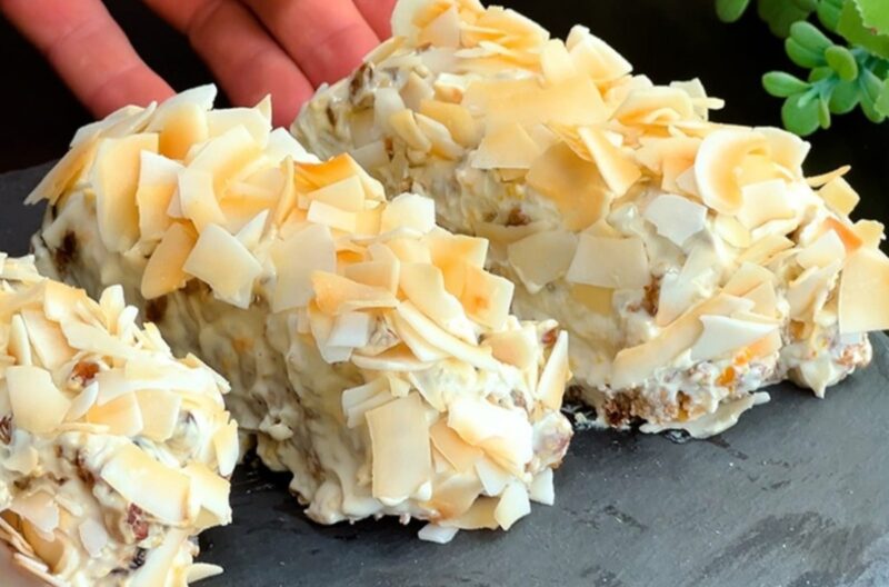 Просто смешайте овсяные хлопья с яблоком и бананом. Самый вкусный полезный домашний десерт Просто смешайте овсяные хлопья с яблоком и бананом. Самый вкусный полезный домашний десерт десерт, хлопья, высыпаем, овсяный, блендере, полезный, орехи, ореховый, состояния, овсяные, яблочной, массойРазбиваем, массу, Овсяное, корицу, перемешиваем, Добавляем, смесь, разрыхлитель, Очищаем