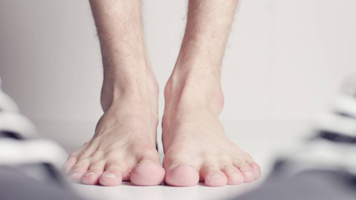 Ломкость ногтей на ногах может свидетельствовать о высоком уровне холестерина