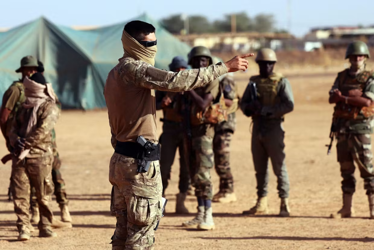 фото из их статьи: в Нигере, Мали и Буркина-Фасо все французские солдаты уже были вынуждены покинуть эти страны