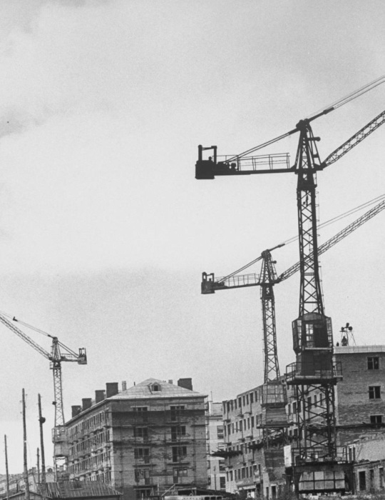 Строительство большого жилищного комплекса. СССР, Уфа, 1961 год.