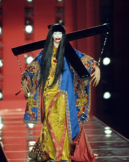 Мода, что ты делаешь? Ахаха, прекрати! Мода, что ты делаешь? Ахаха, прекрати! смешные картинки