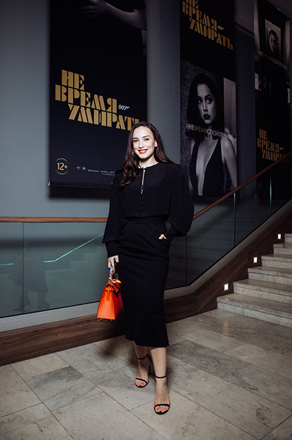 Агата Муцениеце, Виктория Дайнеко, Варвара Шмыкова и другие на премьере фильма "Не время умирать" в Москве Светская жизнь