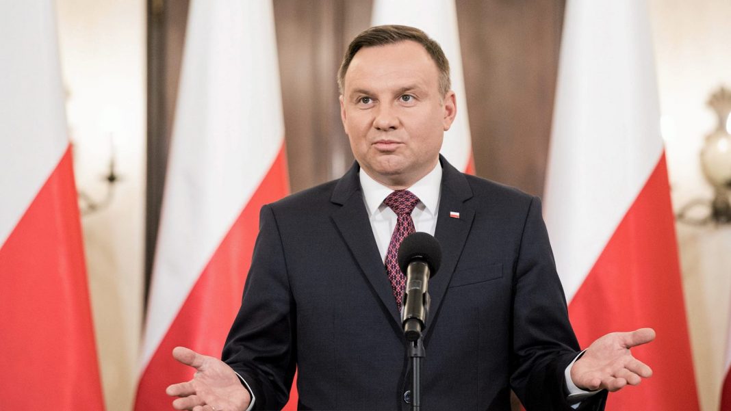 Поляки обрадовались независимости от РФ, но забыли о главном козыре Газпрома Поляки обрадовались независимости от РФ, но забыли о главном козыре Газпрома