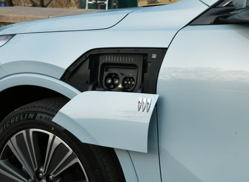 Buick Electra E5 выпущен с запасом хода 620 км по цене от 30 400 долларов в Китае. Он появится в США? 