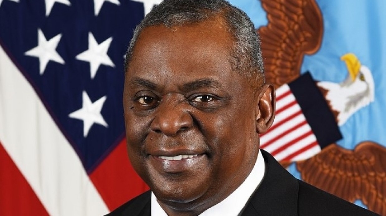 Глава Пентагона допустил возможность обсуждения с Москвой использования баз ВС РФ