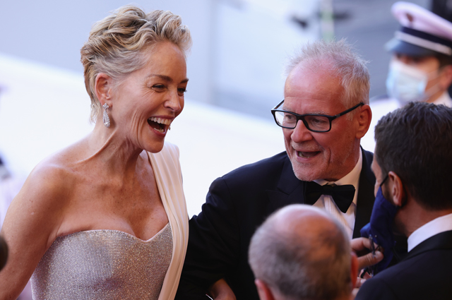 Канны-2021: Шэрон Стоун, Розамунд Пайк, Адель Экзаркопулос и другие на закрытии фестиваля Канны-2021: Шэрон Стоун, Розамунд Пайк, Адель Экзаркопулос и другие на закрытии фестиваля Красная дорожка