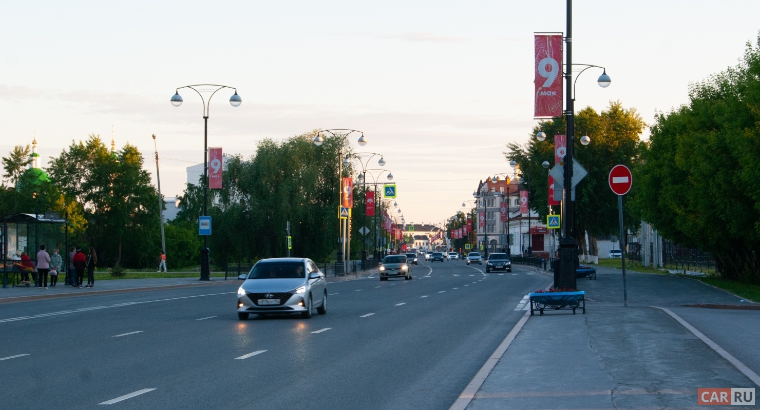 Новые автомобили начали поставлять в РФ из стран Ближнего Востока в апреле 2022 года