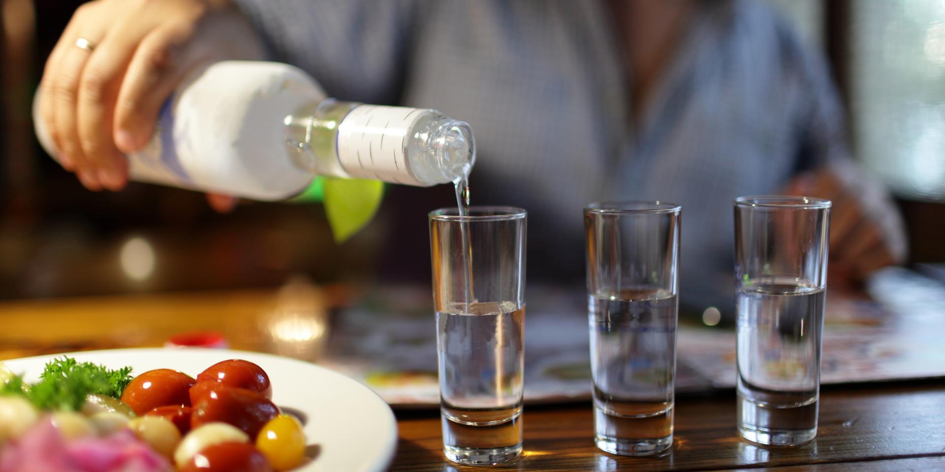 В РАН предсказали рост алкоголизма в России после снятия ограничений