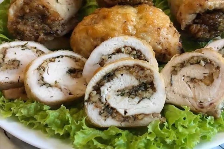 Рулетики из куриной грудки с начинкой: 10 оригинальных рецептов праздничные блюда,рецепты