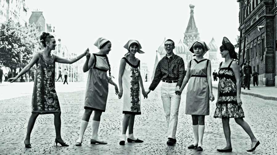 Историк культуры и моды Ольга Вайнштейн: «Советскую красавицу определяли голова и ноги»