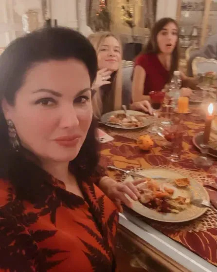 Анна Нетребко