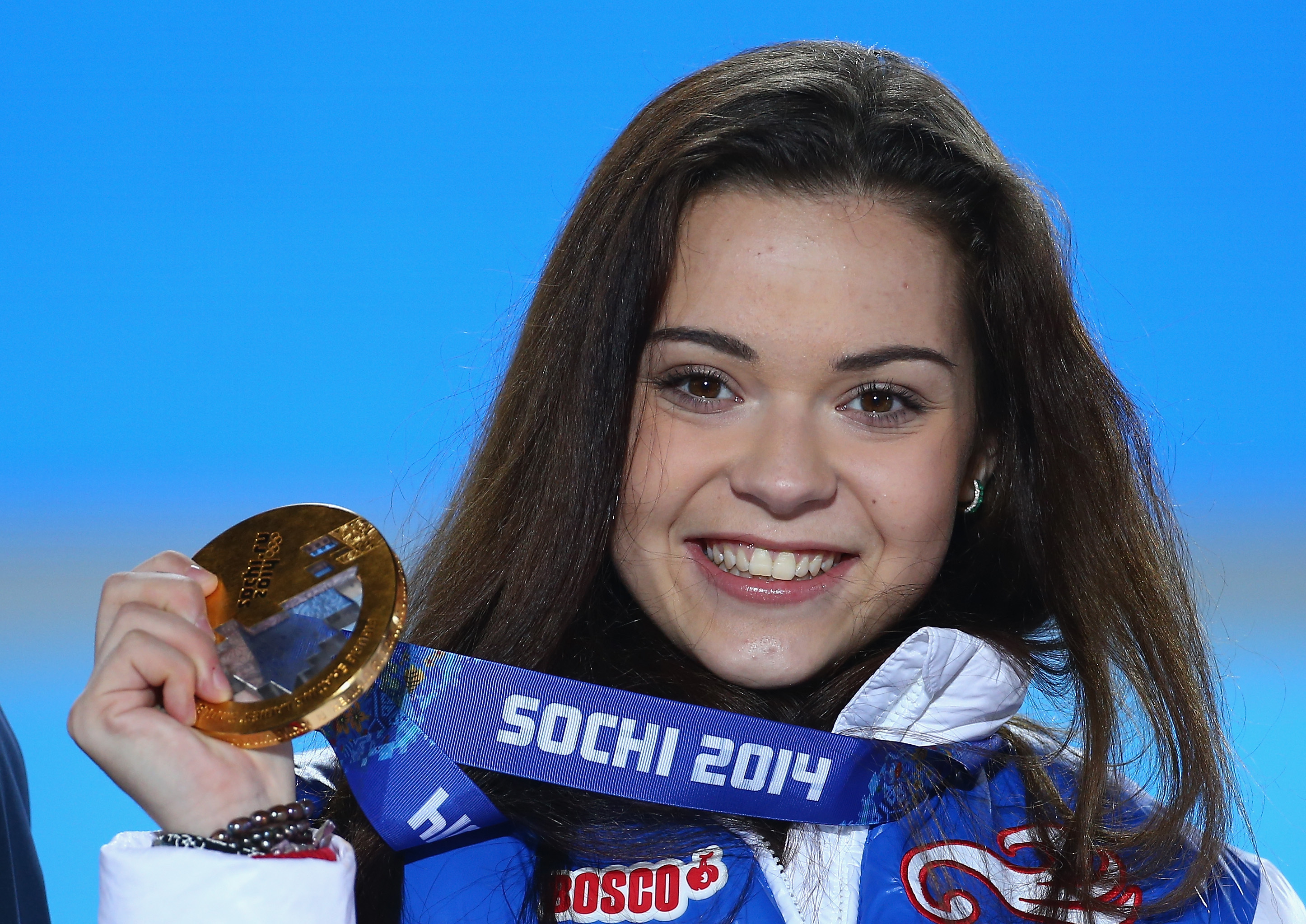 Аделина Сотникова завершила спортивную карьеру