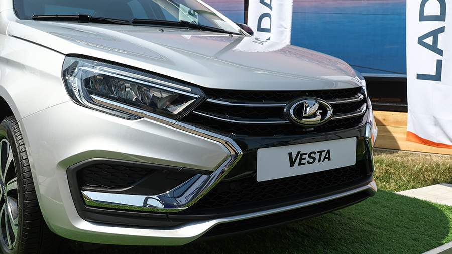 Lada Vesta подорожала вдвое за три года