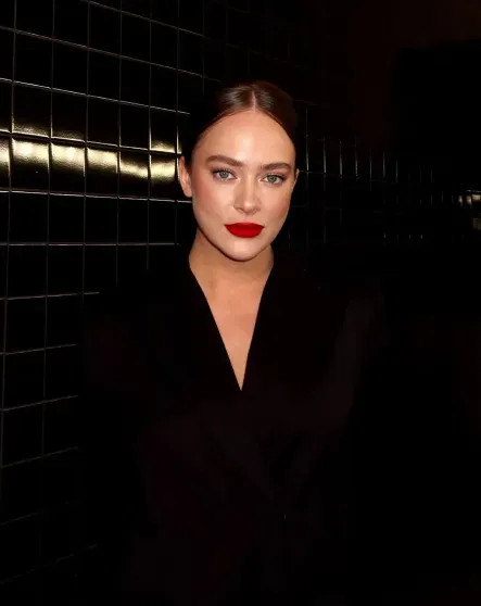 Фотосессия в купальнике и праздник с дочерьми: Ксения Раппопорт показала, как отметила 52-й день рождения Раппопорт, актриса, Тарасова, рождения, РаппопортКсения, поделилась, невероятная, грамма, дочерью, позирует, Аглая, соцсетях, Аглаю, женщина, честь, Ксении, Ксения, родила, появилась, коллеге