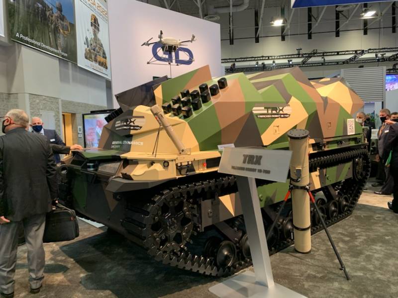 GDLS и AeroVironment представили роботов с барражирующими боеприпасами оружие