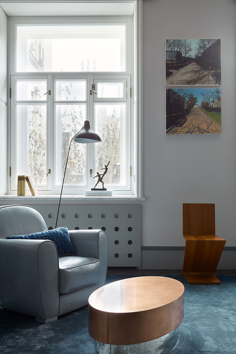 Стильная квартира в оттенках серого в старом доме в Москве Стильная квартира в оттенках серого в старом доме в Москве высокие потолки,интерьер и дизайн,квартира,Москва,Россия,современный стиль,черный цвет