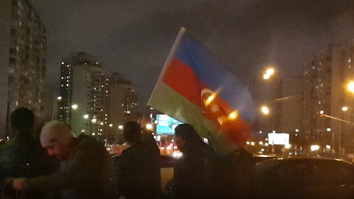 Это неуважение именно к русским: Бунты азербайджанцев в Москве показал Казачий дозор