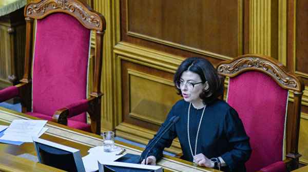 Инициаторы измены. Депутаты украинского парламента готовят Зеленскому конституционный переворот