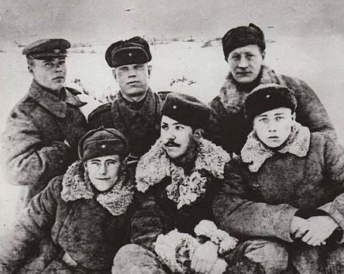 «Романтика быстро кончилась». Честный рассказ Юрия Никулина об армии и войне «Романтика быстро кончилась». Честный рассказ Юрия Никулина об армии и войне актер,кино и тв,фильм,шоубиz,шоубиз