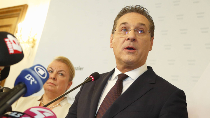 Рука Сороса: Самый молодой канцлер Европы отправлен в отставку за «дружбу» с Россией Рука Сороса: Самый молодой канцлер Европы отправлен в отставку за «дружбу» с Россией геополитика