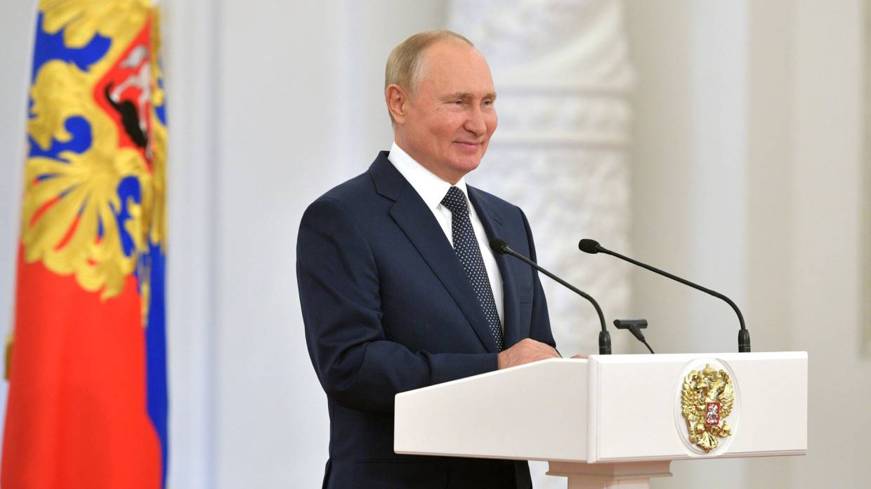 Работники транспортной отрасли получили поздравления от президента России