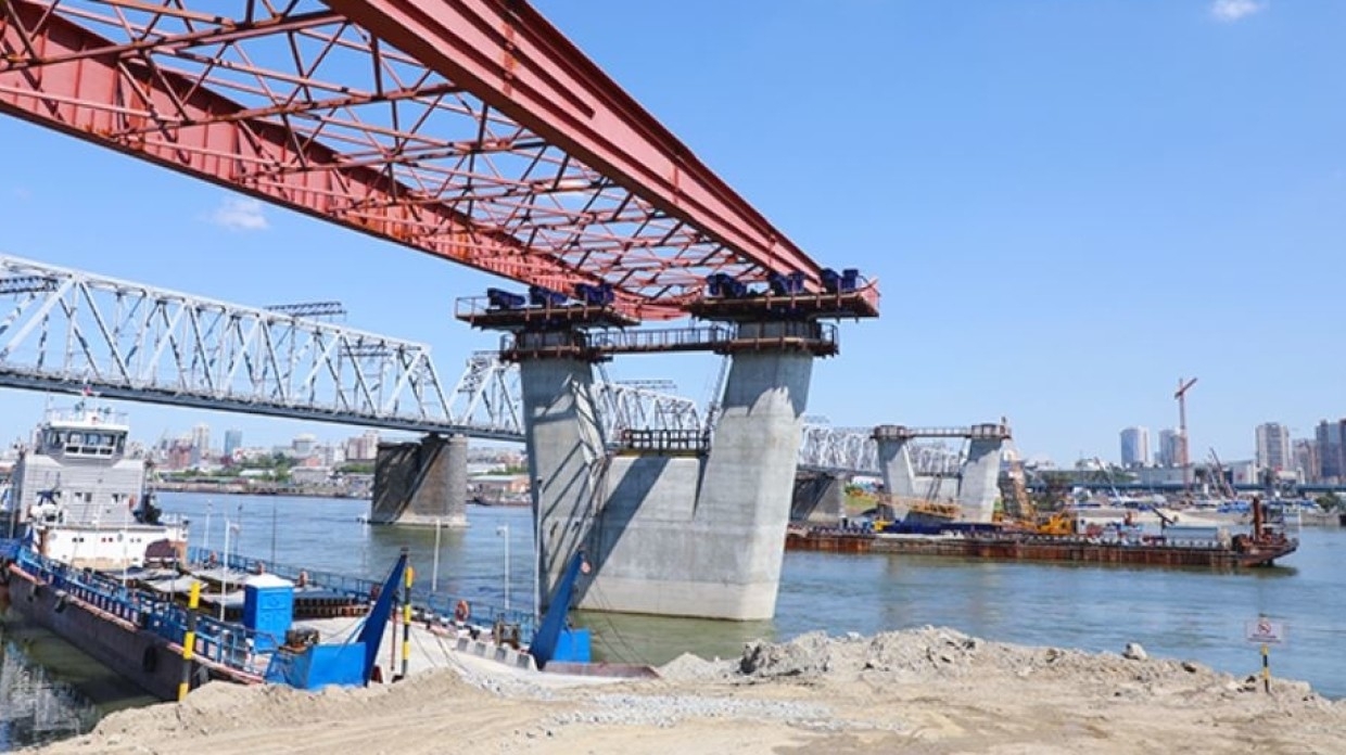 Тело гражданина Германии нашли под мостом в Новосибирске