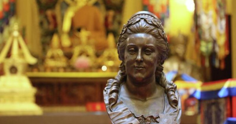 Почему буддисты обожествляли императриц Елизавету и Екатерину II - актуальные новости по теме Вера на Toplenta