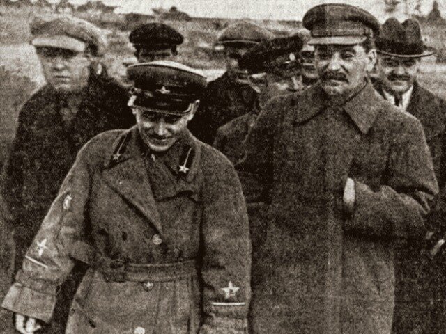 Ежов и Сталин