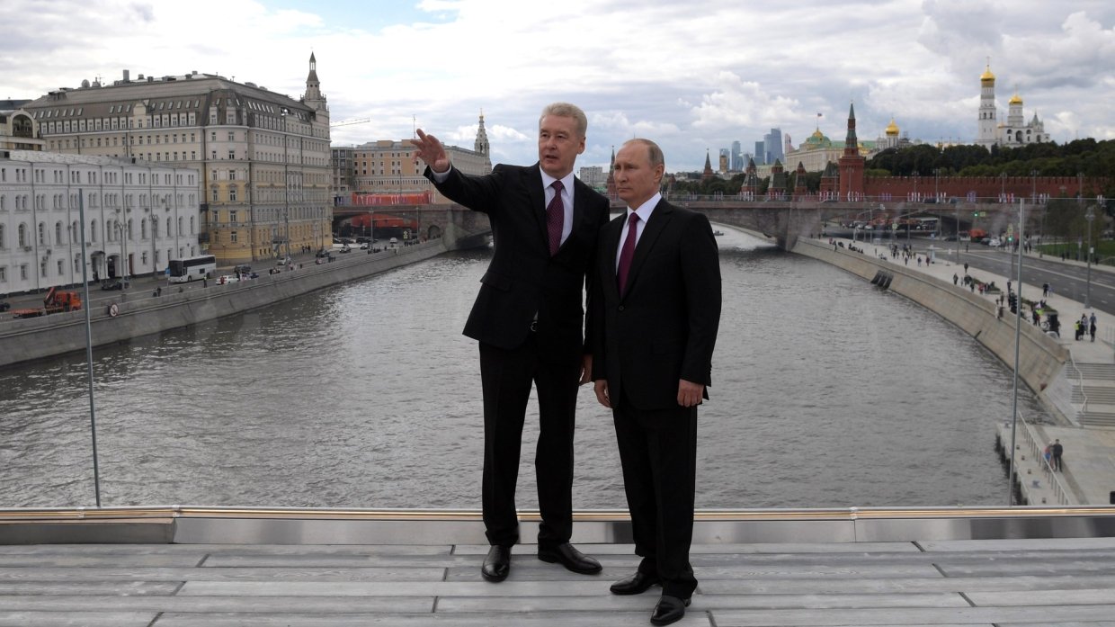 Собянин назвал главным политическим событием года решение Путина идти на выборы