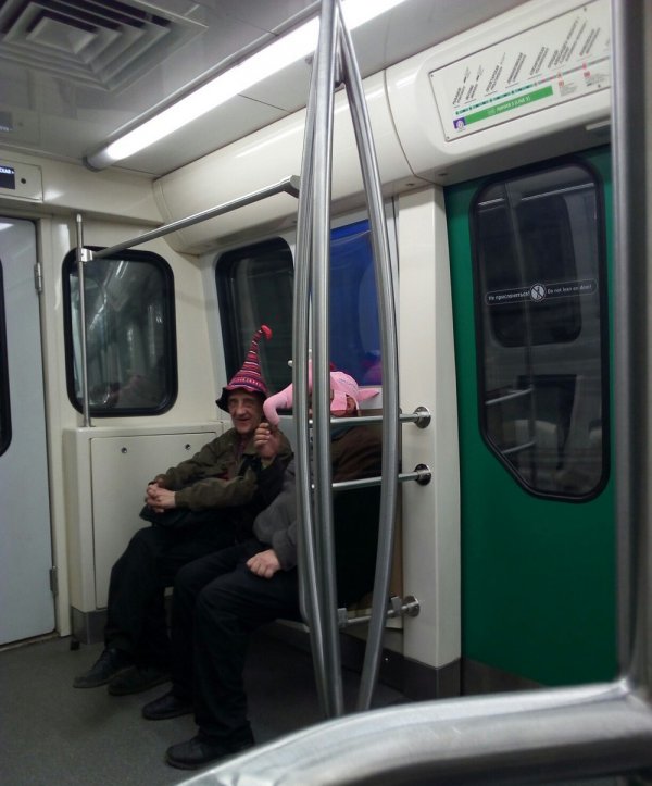 Модники и чудаки из метро Модники и чудаки из метро позитив,смешные картинки,юмор