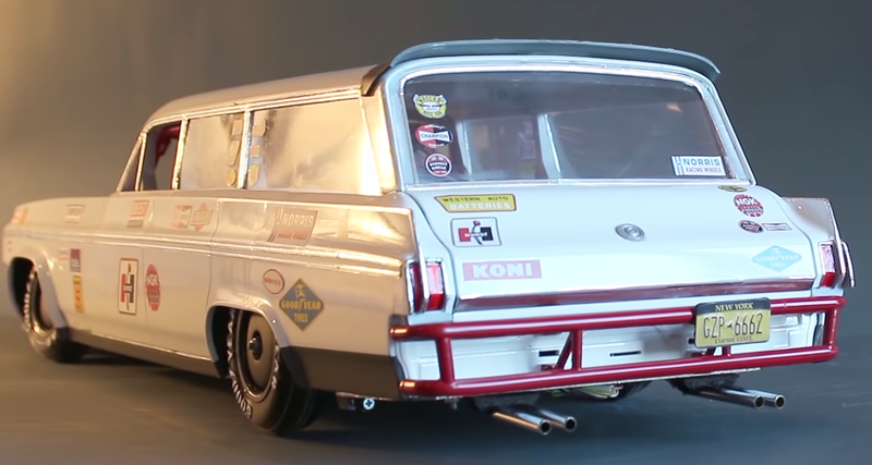 Инженер Димитр Тилев разработал радиоуправляемый игрушечный Oldsmobile Dynamic 88 Wagon образца 1963 года, способный дрифтить