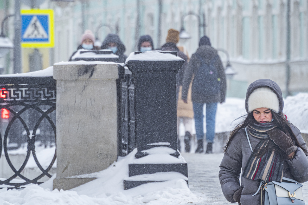 Похолодание передают. Холод в Москве. Похолодание в Москве. Морозы в Москве. Похолодание в марте.