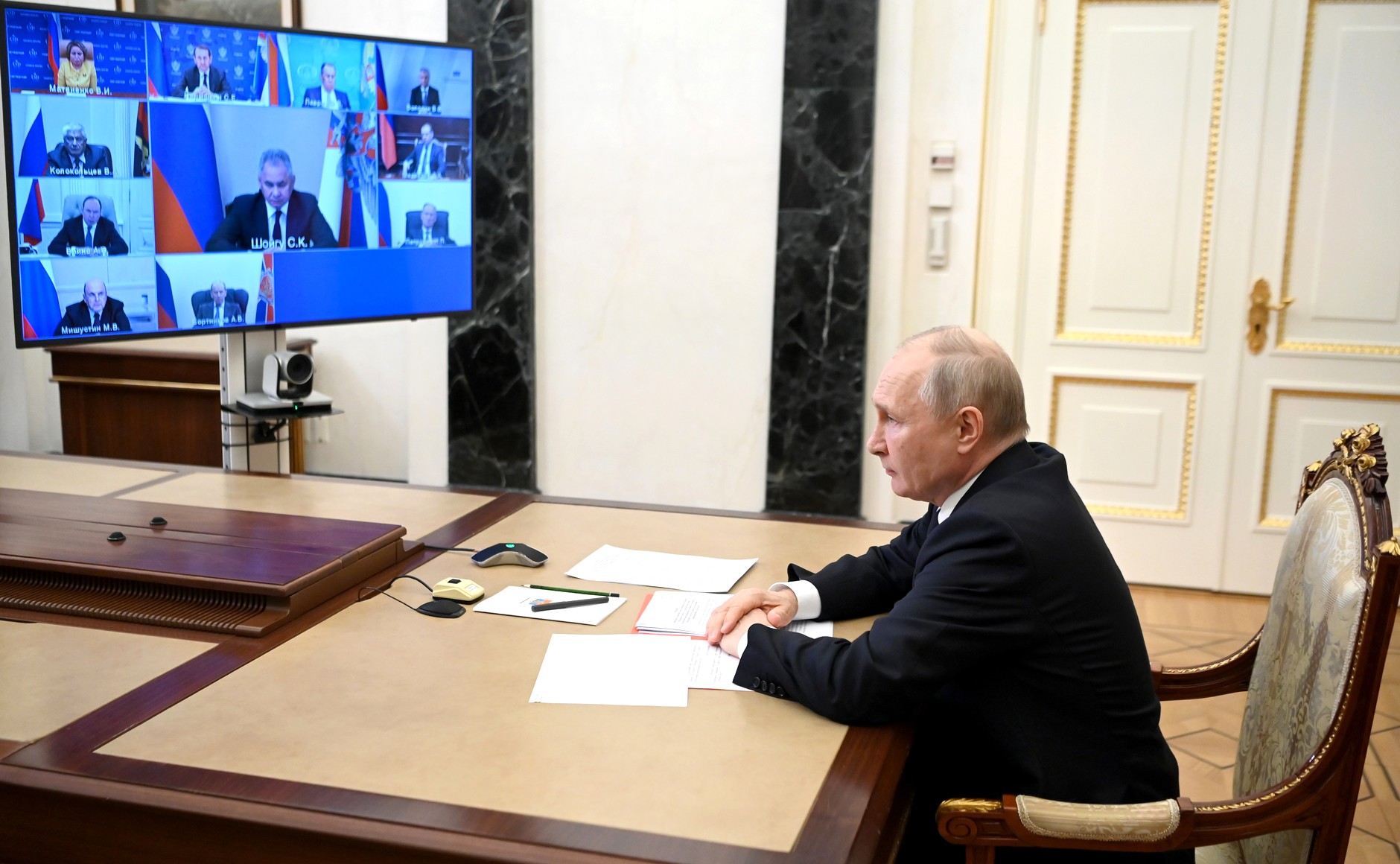 Вчера на совещании с постоянными членами Совета Безопасности РФ президент России Владимир Путин напомнил,...