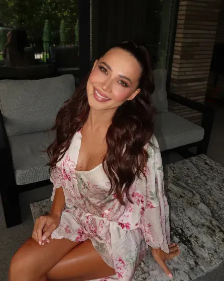 В инвалидной коляске, с синяками под глазами: в сети появились первые кадры с онкобольной Лерчек из больницы Лерчек, Сквиччиарини, блогерши, после, Валерия, прошлом, деньги, Чекалина, клинику, назад, поделился, проходить, будет, арестом, домашним, хорошо, химиотерапию, выводе, просили, адвокаты